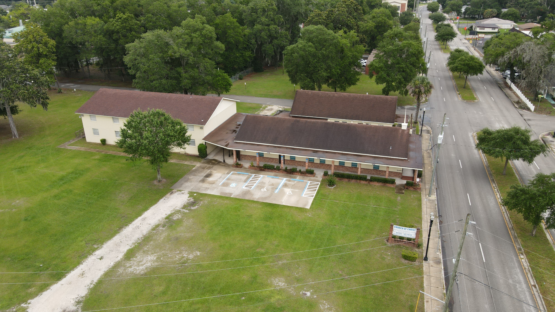 Arlington Church of Christ logo
