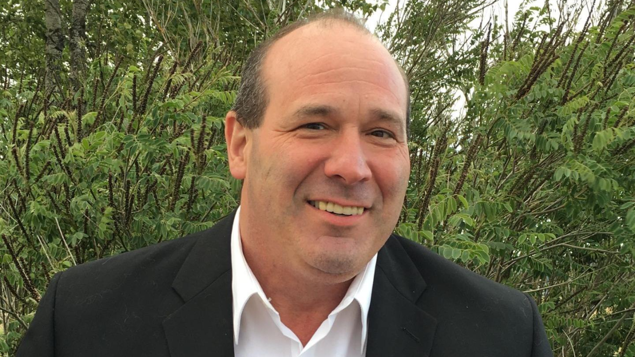 Eat Dirt / Guest Speaker Frank Morrison