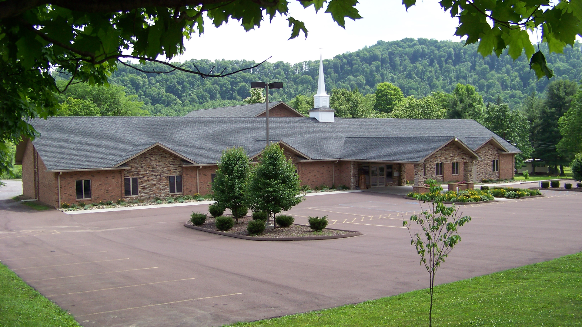 United Community Church logo