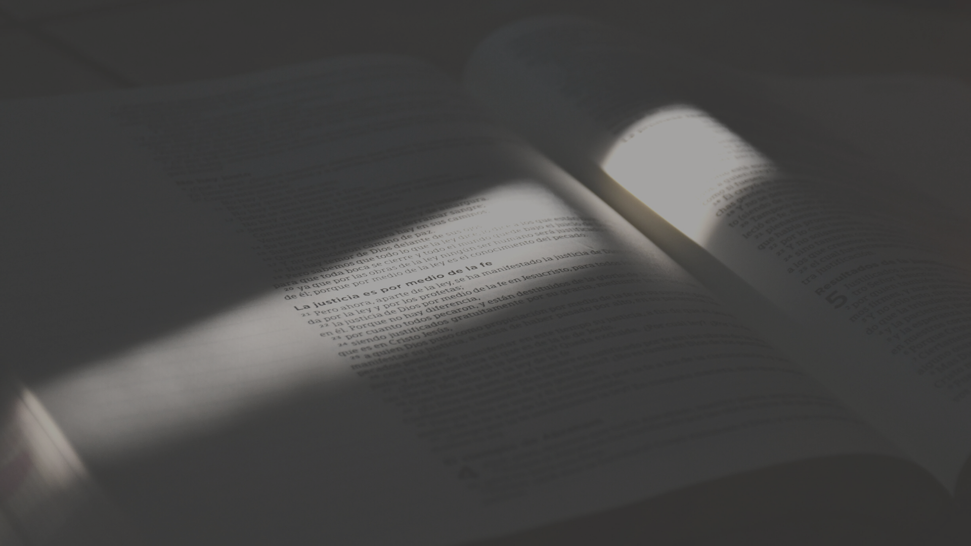 Pastor: Felix Ed Gonzalez