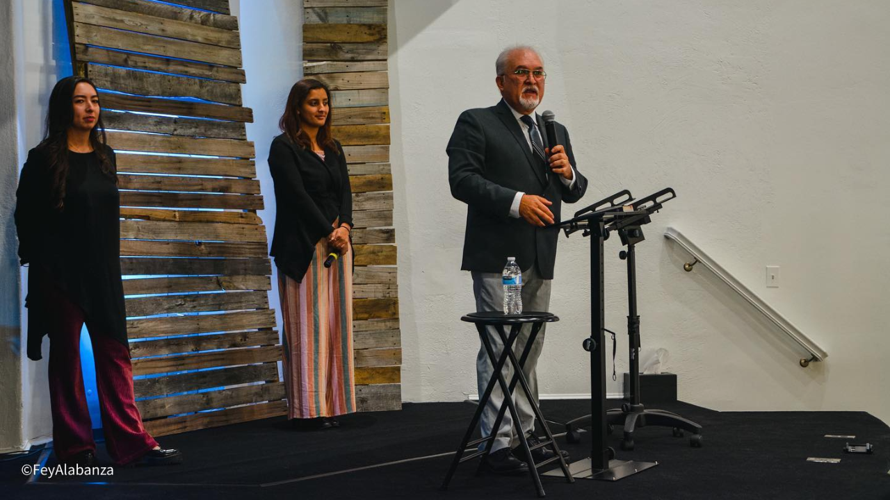 Pastor: Felix Ed Gonzalez