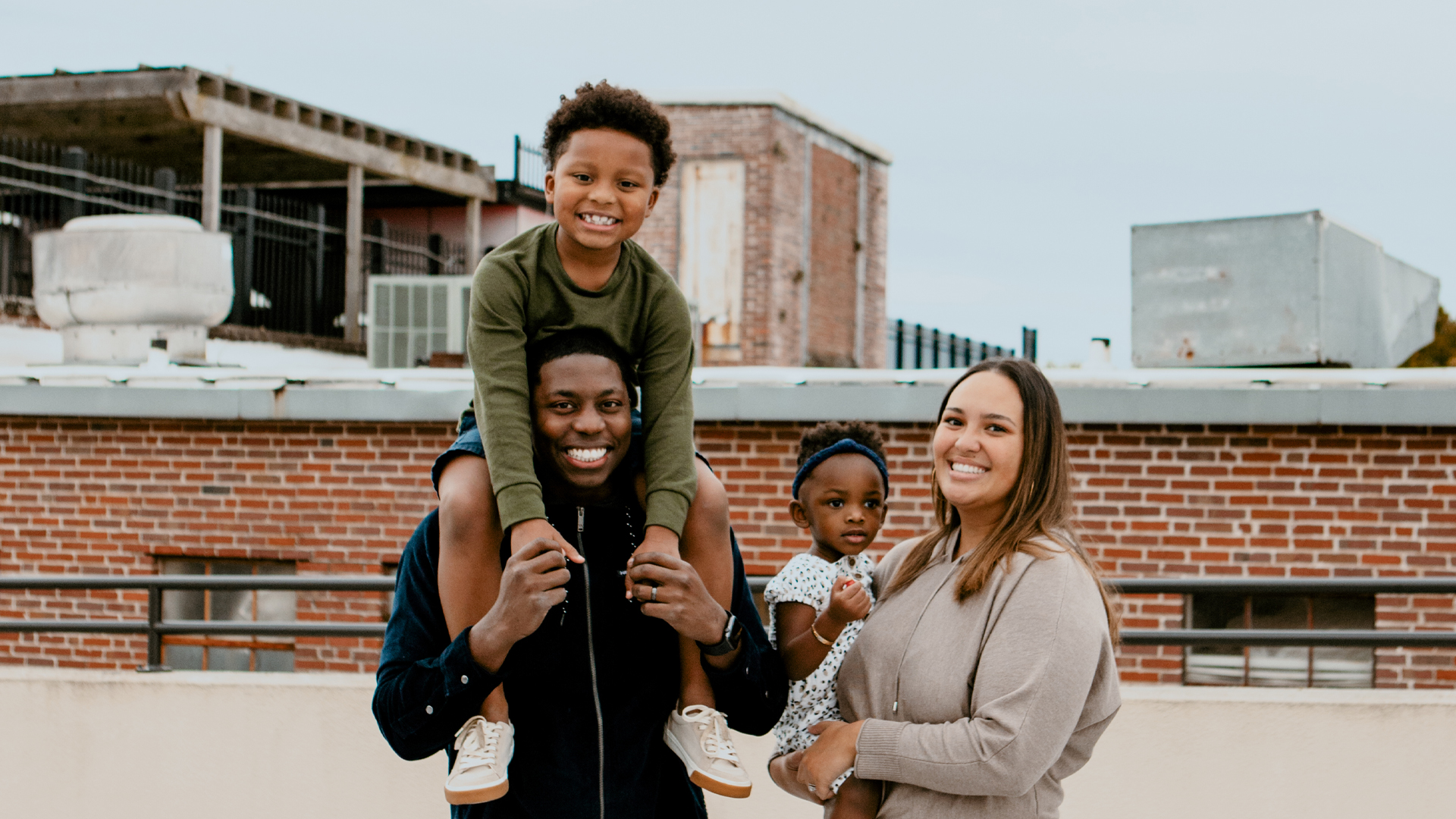 Dios es Fiel (Invitado Especial)