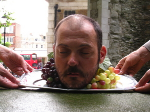 Kids message - A head on a platter