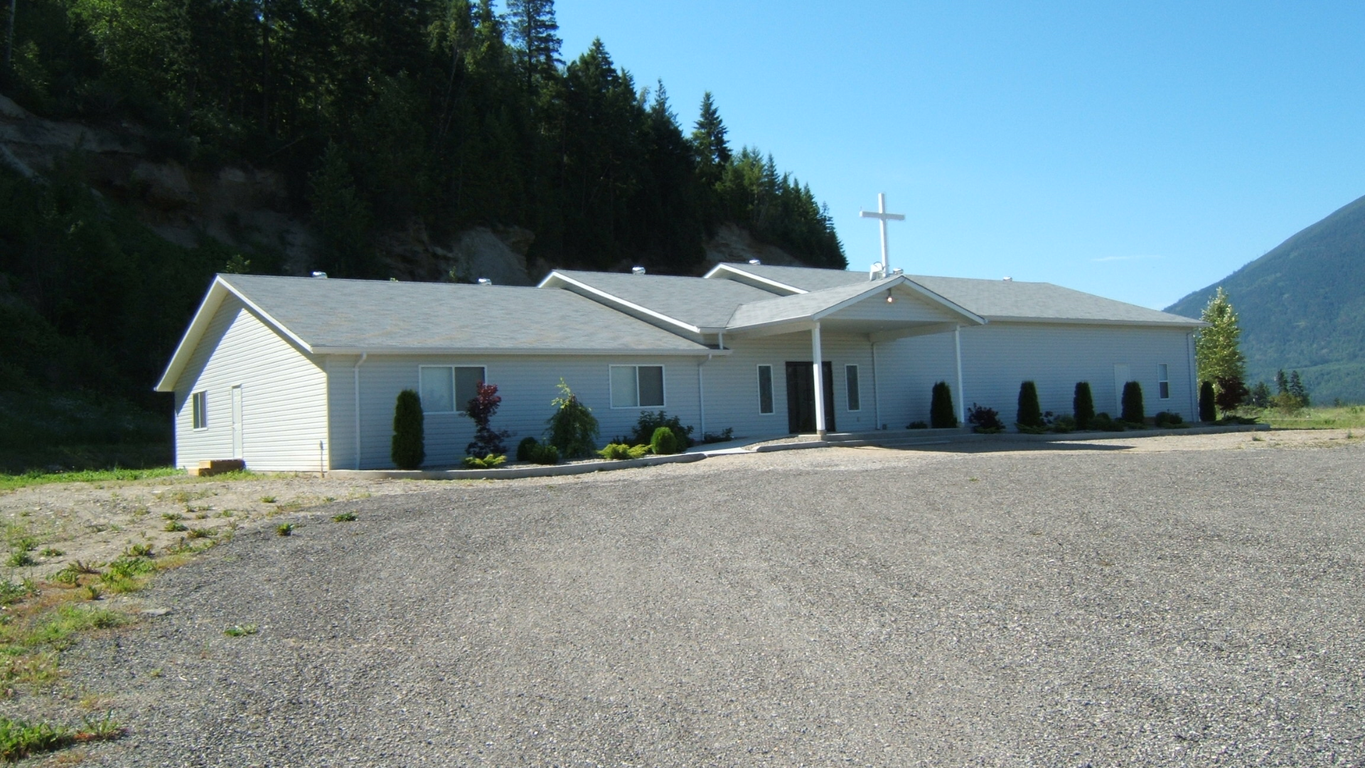 New Life Outreach Fellowship logo